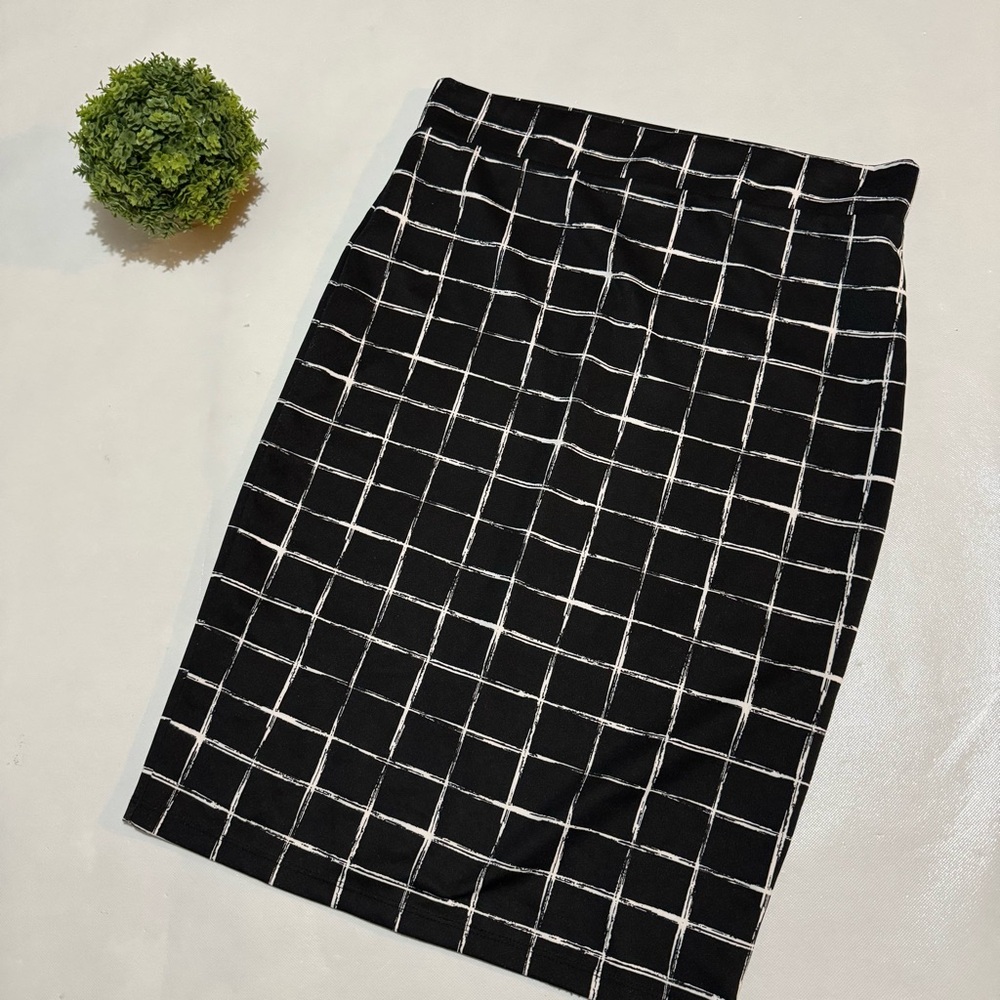 Long Modest Black White Plaid Stretch Pencil skirt Women’s XL Classic Office